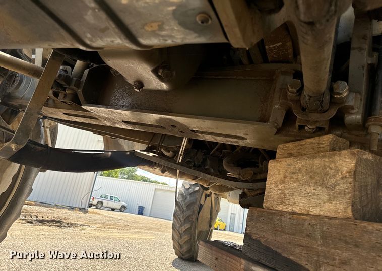 image for item OF9858 2013 RoGator RG900 sprayer