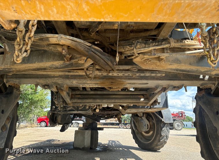 image for item OF9858 2013 RoGator RG900 sprayer