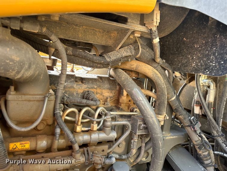 image for item OF9858 2013 RoGator RG900 sprayer