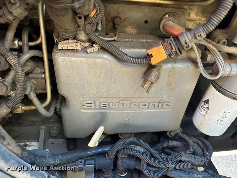 image for item OF9858 2013 RoGator RG900 sprayer