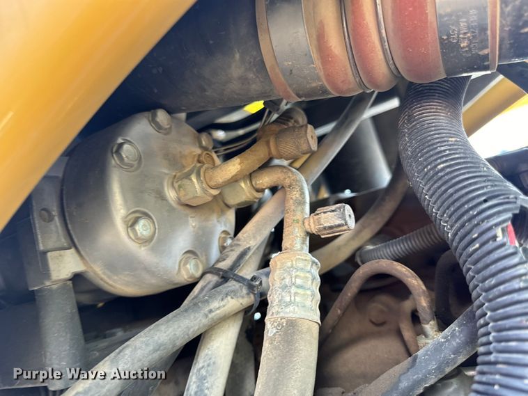 image for item OF9858 2013 RoGator RG900 sprayer