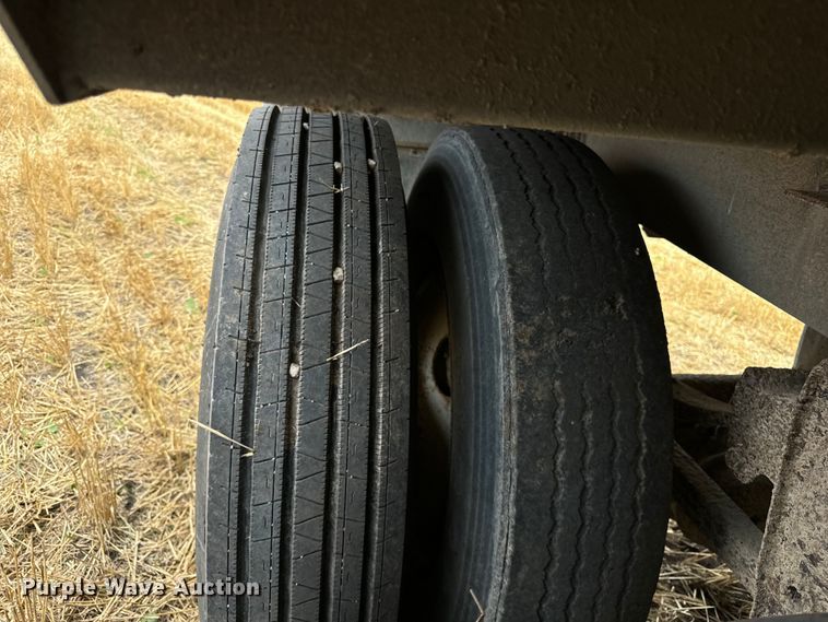 image for item OG9585 1993 Timpte  grain trailer