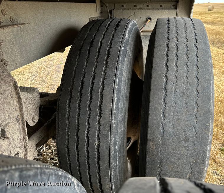 image for item OG9585 1993 Timpte  grain trailer