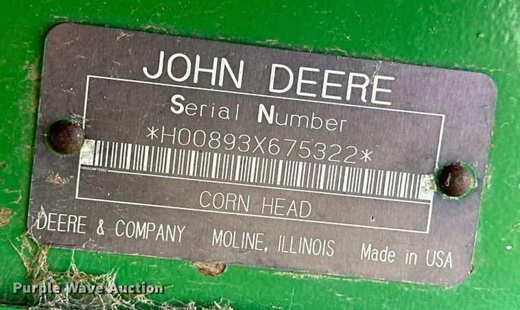 image for item OL9656 1998 John Deere 893 corn head