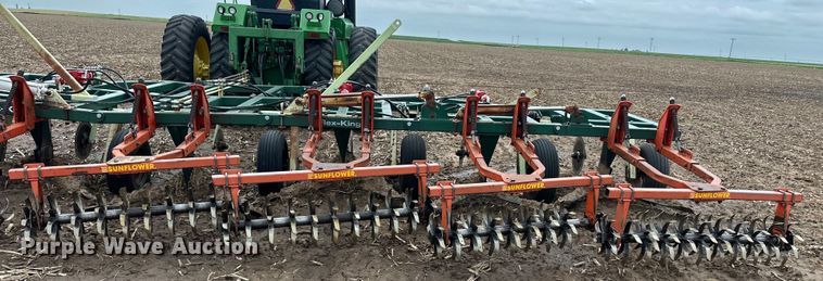 image for item OL9661 Flex-King KM33 sweep plow