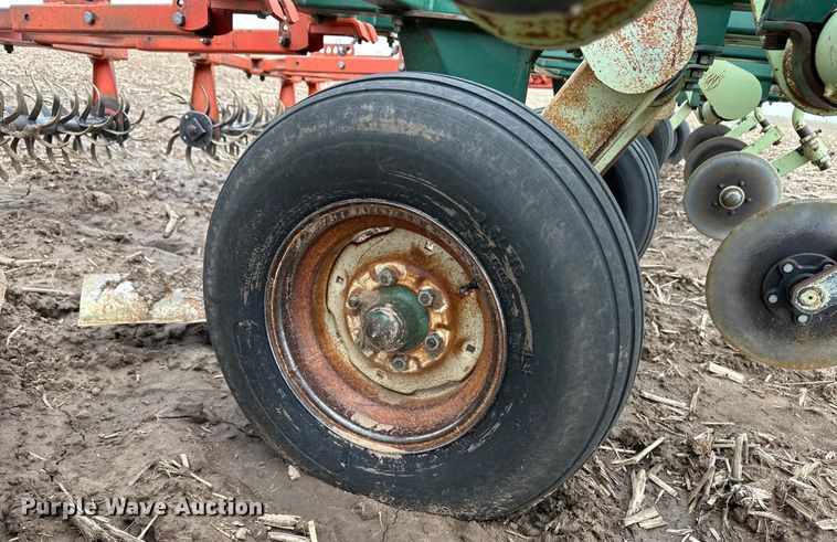 image for item OL9661 Flex-King KM33 sweep plow