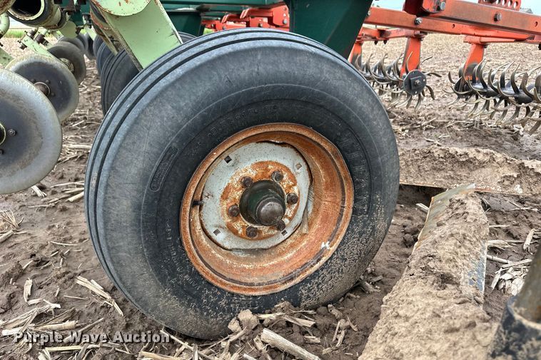 image for item OL9661 Flex-King KM33 sweep plow