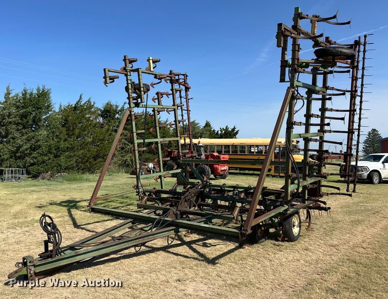 image for item OL9714 John Deere field cultivator