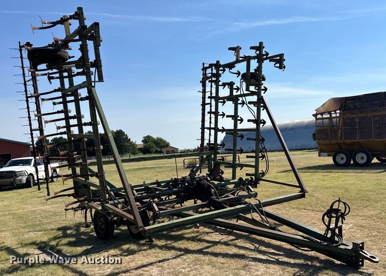 image for item OL9714 John Deere field cultivator