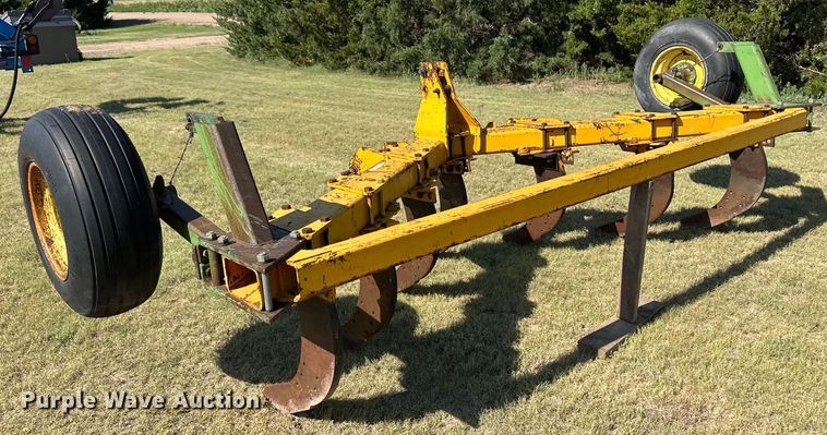 image for item OL9716 Midland Manufacturing Company M105 V-ripper