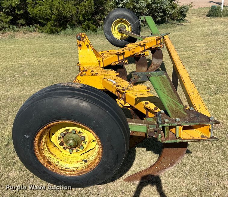 image for item OL9716 Midland Manufacturing Company M105 V-ripper