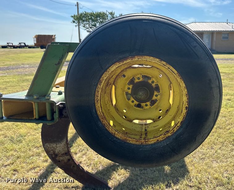 image for item OL9716 Midland Manufacturing Company M105 V-ripper