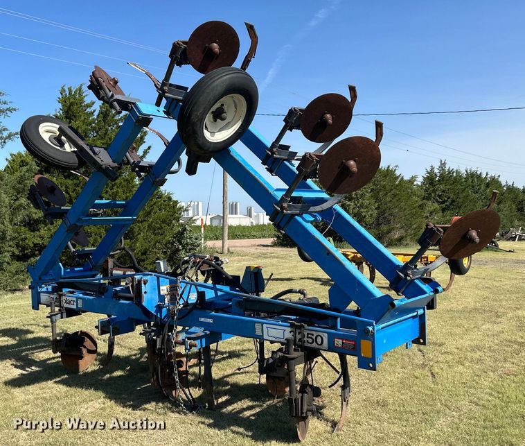 image for item OL9717 DMI Nutri-Placr 3250 NH3 applicator