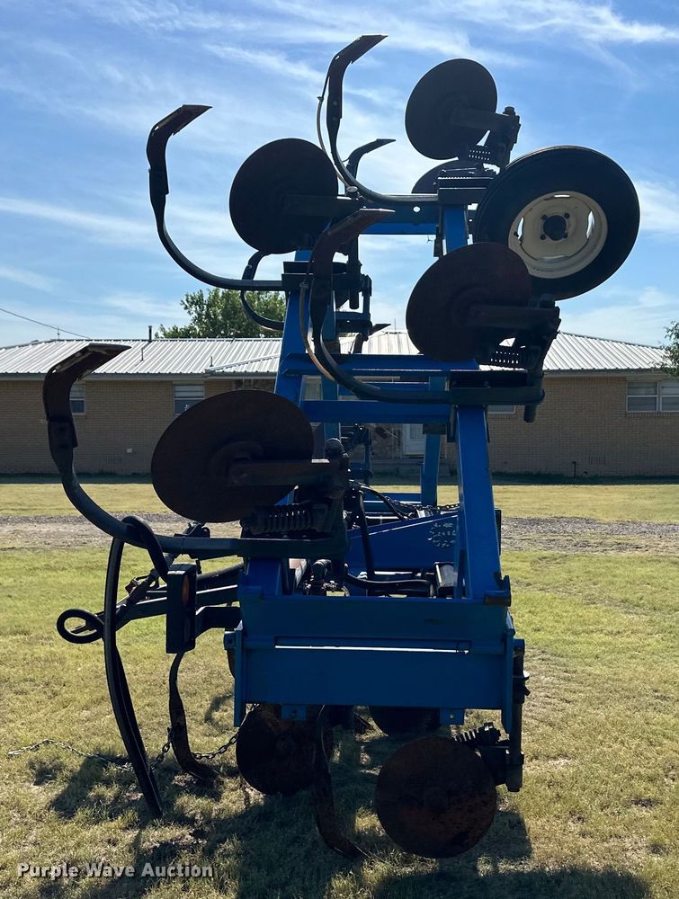 image for item OL9717 DMI Nutri-Placr 3250 NH3 applicator