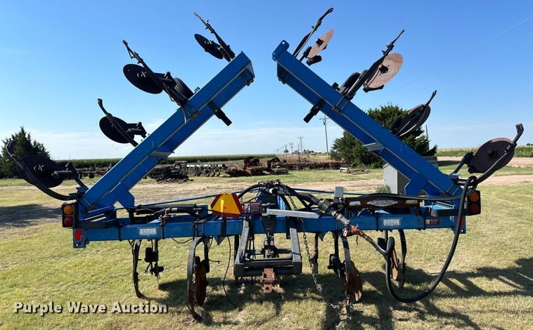 image for item OL9717 DMI Nutri-Placr 3250 NH3 applicator