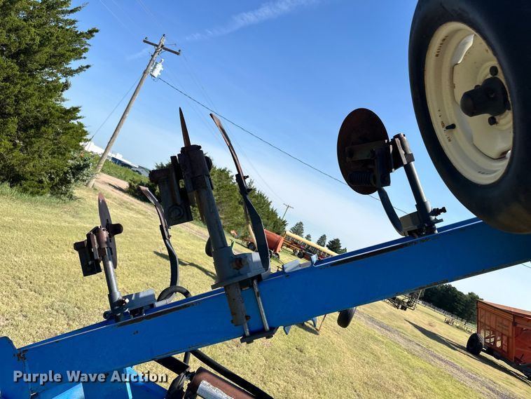 image for item OL9717 DMI Nutri-Placr 3250 NH3 applicator