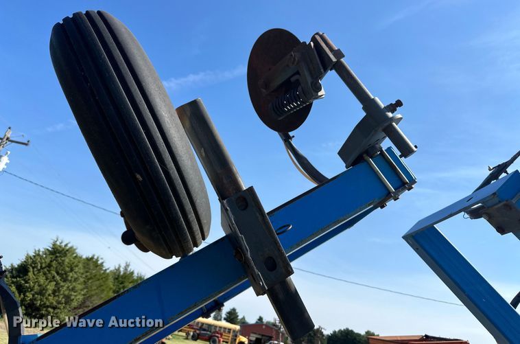 image for item OL9717 DMI Nutri-Placr 3250 NH3 applicator