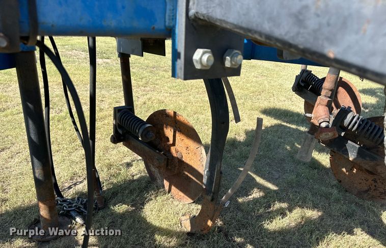 image for item OL9717 DMI Nutri-Placr 3250 NH3 applicator