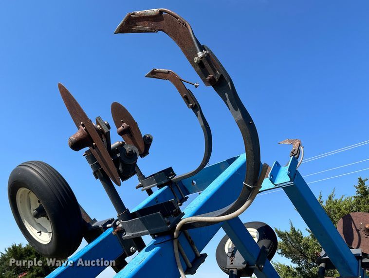 image for item OL9717 DMI Nutri-Placr 3250 NH3 applicator