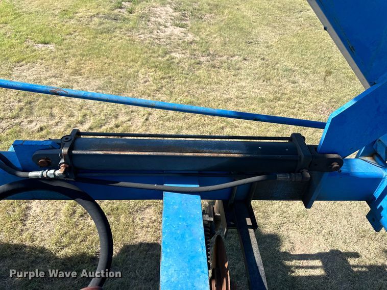 image for item OL9717 DMI Nutri-Placr 3250 NH3 applicator