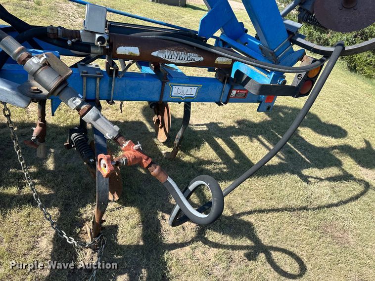 image for item OL9717 DMI Nutri-Placr 3250 NH3 applicator