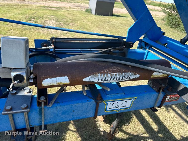 image for item OL9717 DMI Nutri-Placr 3250 NH3 applicator