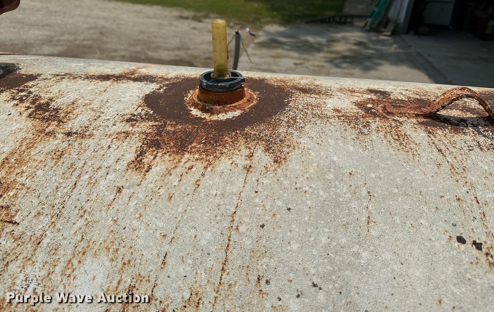 Fuel tank in Belvue , KS Item DQ6901 for sale Purple Wave