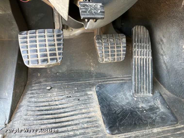 image for item DK6709 2007 Freightliner Columbia  semi truck