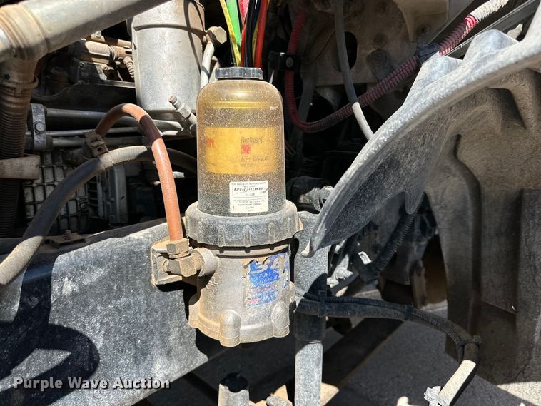 image for item DK6709 2007 Freightliner Columbia  semi truck