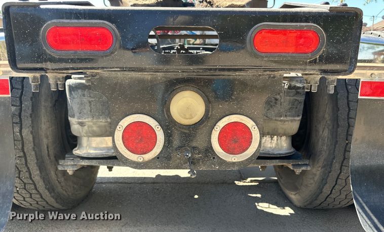 image for item DK6709 2007 Freightliner Columbia  semi truck