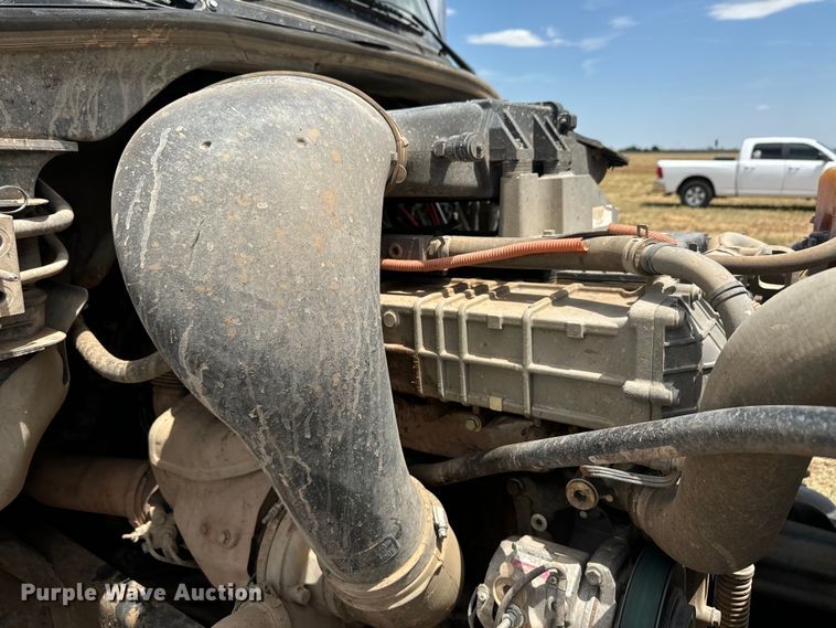 image for item DK6875 2012 Freightliner Cascadia 125DC semi truck