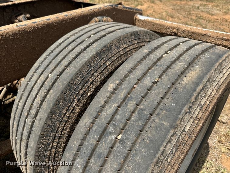 image for item DK6875 2012 Freightliner Cascadia 125DC semi truck