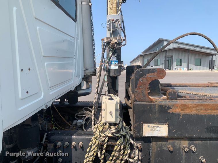 image for item DM7938 2007 Mack CT713 roll-off container truck