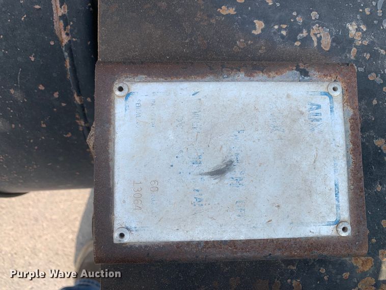 image for item DM7938 2007 Mack CT713 roll-off container truck