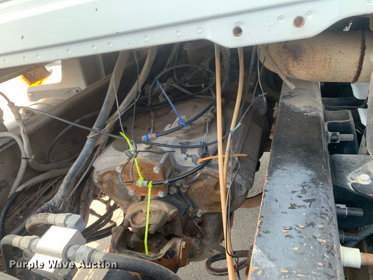 image for item DM7938 2007 Mack CT713 roll-off container truck