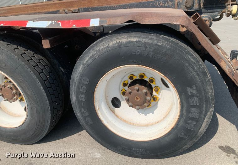 image for item DM7938 2007 Mack CT713 roll-off container truck