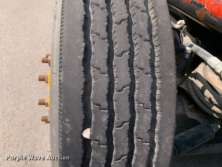 image for item DM7938 2007 Mack CT713 roll-off container truck