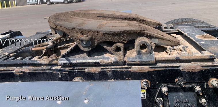 image for item DM7939 2016 Peterbilt 367 semi truck