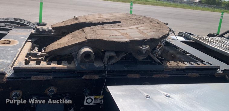 image for item DM7939 2016 Peterbilt 367 semi truck