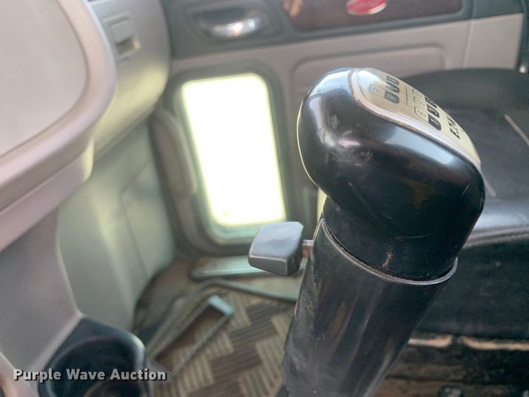 image for item DM7939 2016 Peterbilt 367 semi truck