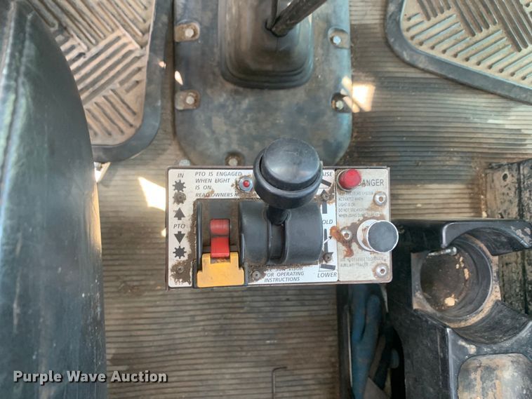 image for item DM7939 2016 Peterbilt 367 semi truck