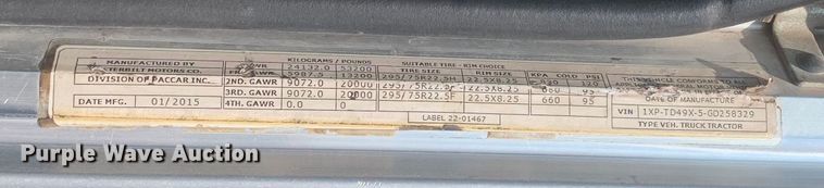 image for item DM7939 2016 Peterbilt 367 semi truck