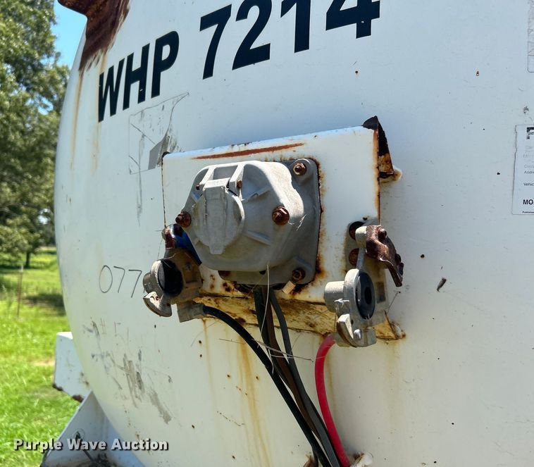 image for item DO6552 2009 Troxell Trailers  vacuum trailer