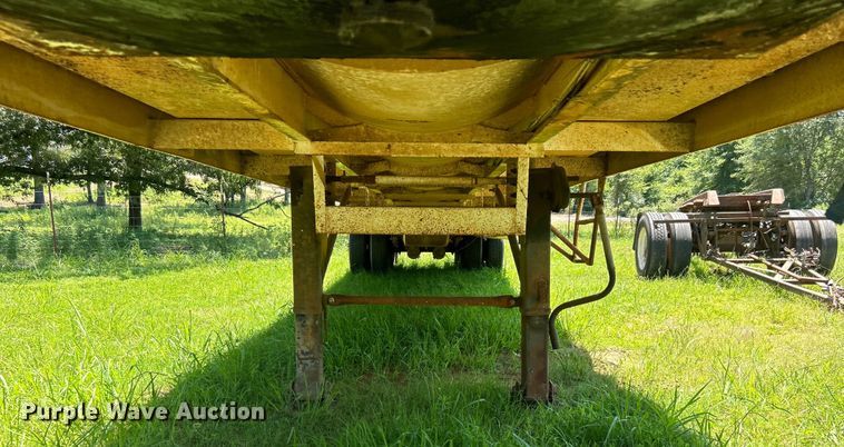 image for item DO6552 2009 Troxell Trailers  vacuum trailer