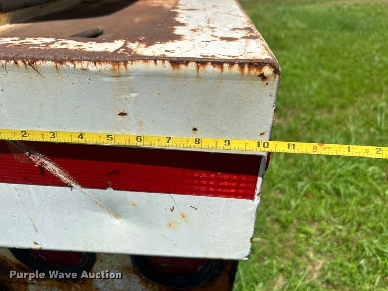 image for item DO6552 2009 Troxell Trailers  vacuum trailer