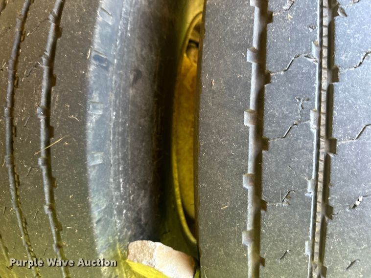 image for item DO6552 2009 Troxell Trailers  vacuum trailer