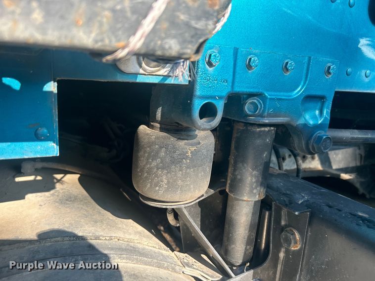 image for item DO6583 2016 Kenworth T680 semi truck