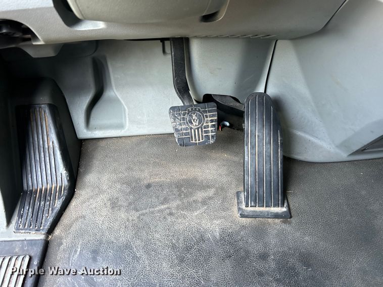 image for item DO6583 2016 Kenworth T680 semi truck