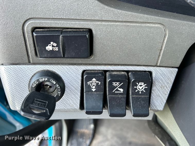 image for item DO6583 2016 Kenworth T680 semi truck