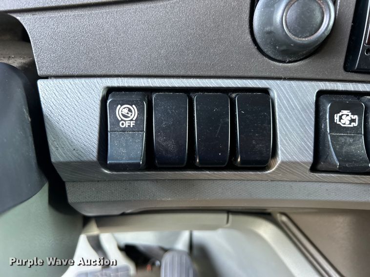 image for item DO6583 2016 Kenworth T680 semi truck